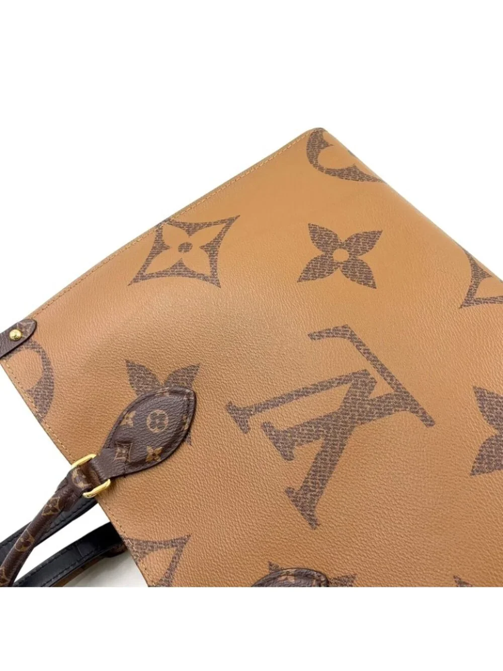 Louis Vuitton On The Go MM Monogram Giant Leather Brown Black Light Tote Gold